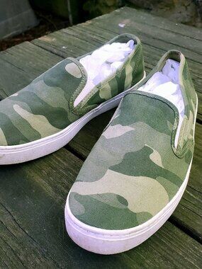 Old Navy Women's Slip-on Shoes, Olive Camo, Size 7